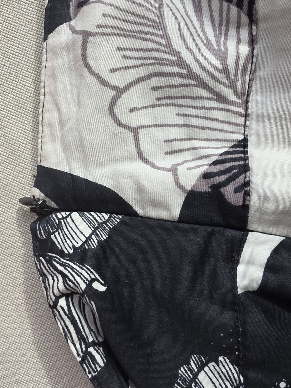 Mexx Black & White Graphic Floral Mini Skirt - Picture 5 of 5